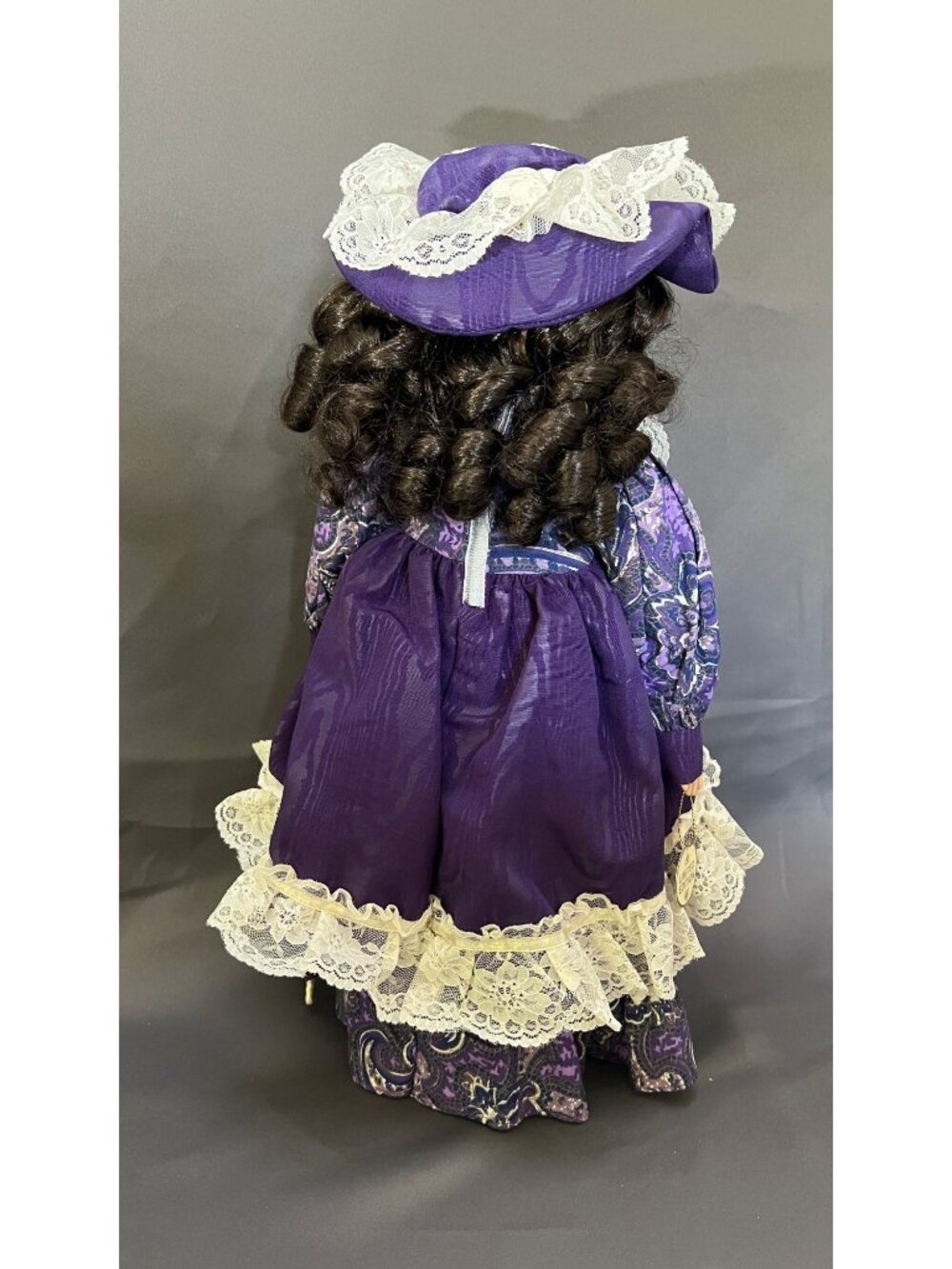 Limited Edition Victorian Porcelain Doll In Purple Dress & Lace Accents - Picture 6 of 8